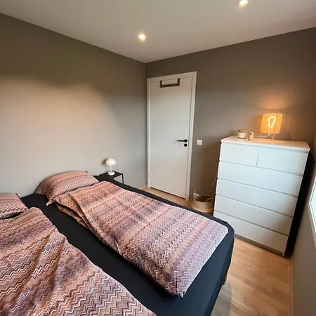 Дом отдыха Modern 3 Bedroom House With Garden And Free Parking For Rent In Stavanger During Ons Close To The Airport *